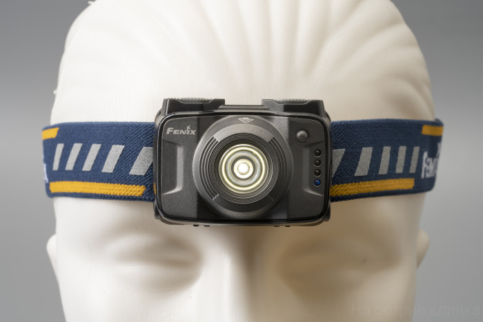 Налобный фонарь Fenix HL12 серый