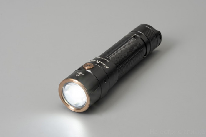 Фонарь Fenix E28R