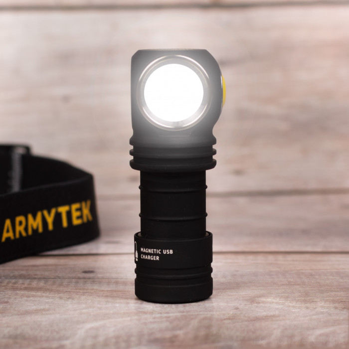 Фонарь Armytek Wizard C1 Pro Magnet USB Белый свет