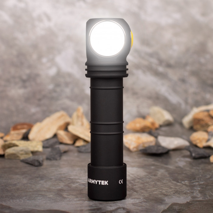 Фонарь Armytek Wizard C2 Pro Magnet USB Белый
