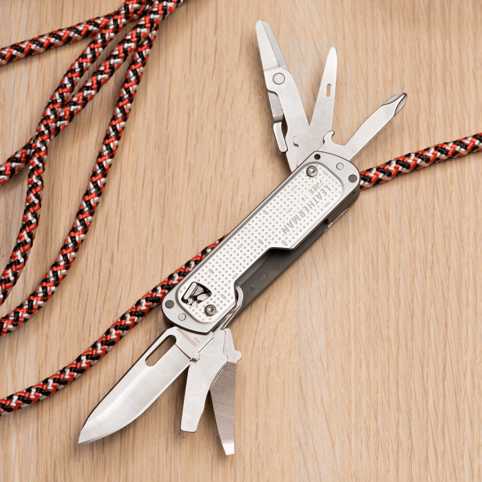 Мультитул Leatherman Free T4